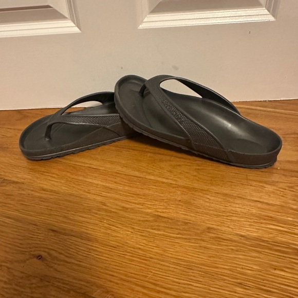 Birkenstock Honolulu Waterproof Eva Rubber Charcoal Gray Sandals Slip On Sz 39 - Picture 1 of 7